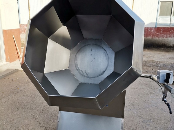 廠家銷(xiāo)售全自動(dòng)八角拌料機(jī) 膨化食品調(diào)味攪拌設(shè)備 麻辣花生拌料機(jī)